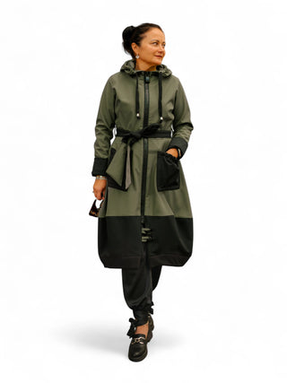 Raincoat Mantel #1061