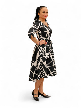 Must-valge kleit #1051