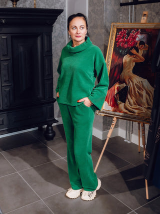 Erivärvi Velvet kostüüm
